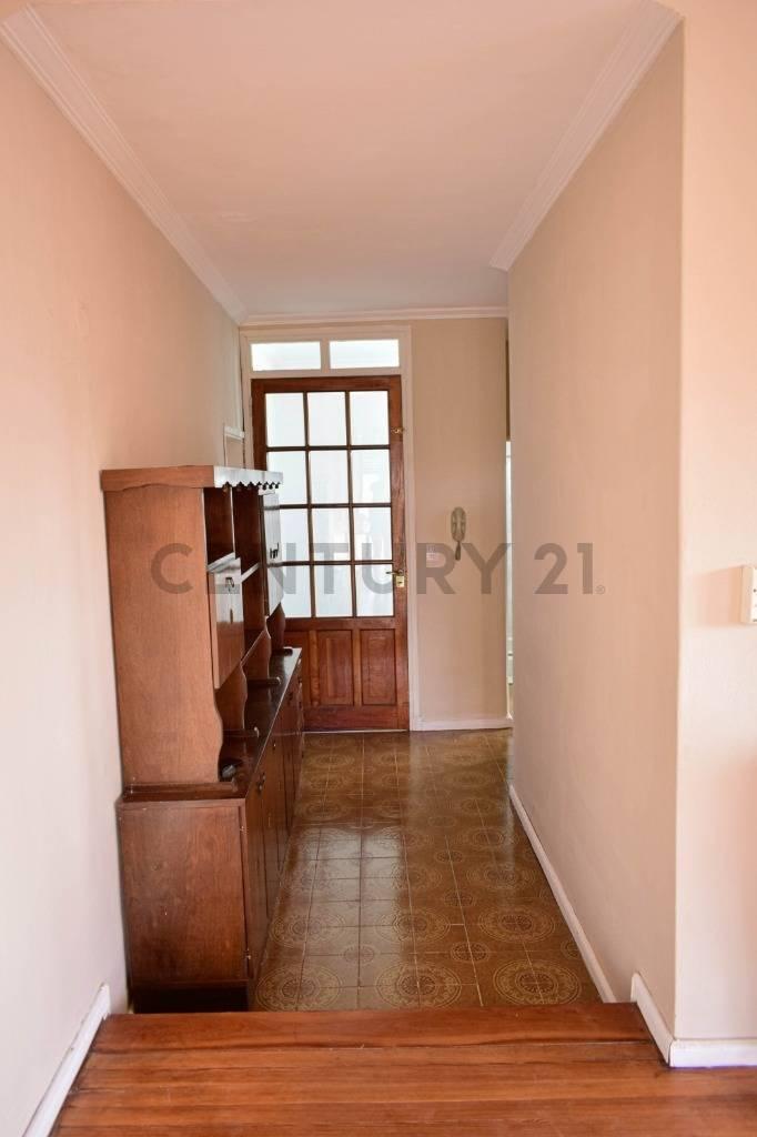Venta de Local Comercial en Pb y Casa en Pa. Sobre Calle Betolaza Esquina Chacabuco de Tres Arroy 5