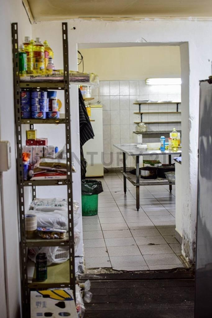 Venta de Local Comercial en Pb y Casa en Pa. Sobre Calle Betolaza Esquina Chacabuco de Tres Arroy 2