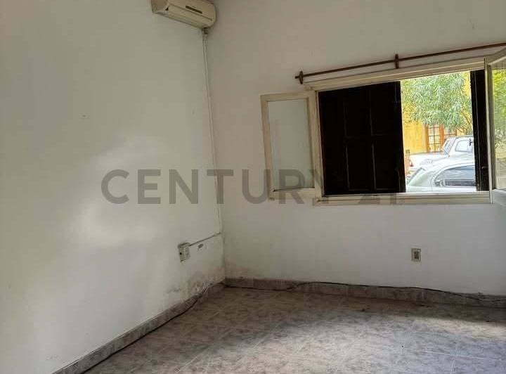 OPORTUNIDAD!! VENDEMOS CASA EN TRES ARROYOS A METROS DE PLAZA ESPAÑA 1