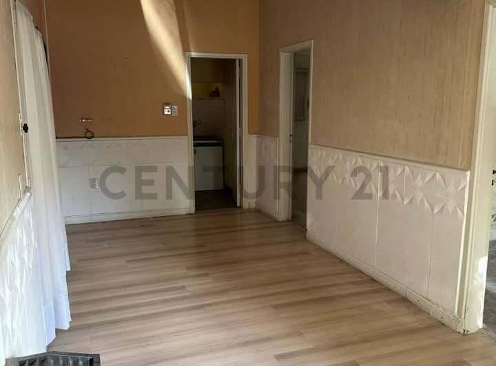 OPORTUNIDAD!! VENDEMOS CASA EN TRES ARROYOS A METROS DE PLAZA ESPAÑA 3