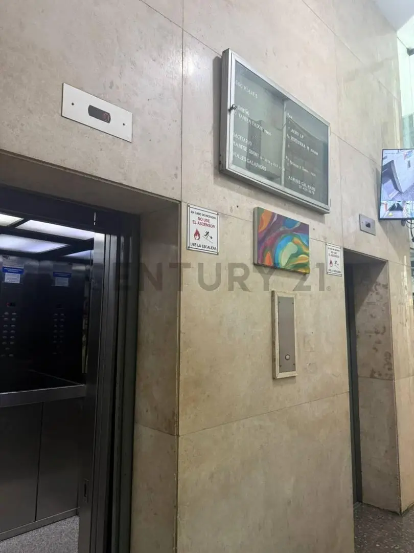 Oficina con baño privado en Galería Mayo, ciudad de La Plata 2