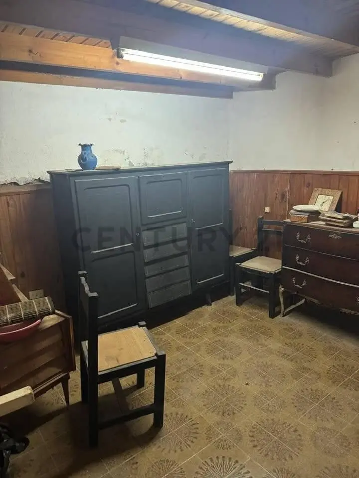 OPORTUNIDAD POR PRECIO!!! VENDEMOS CASA A RECICLAR!! 5