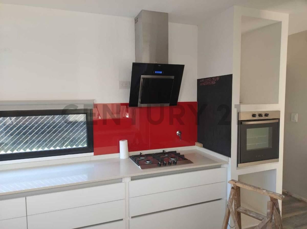 Foto de Excelente casa en Arturo Segui, imagen 4