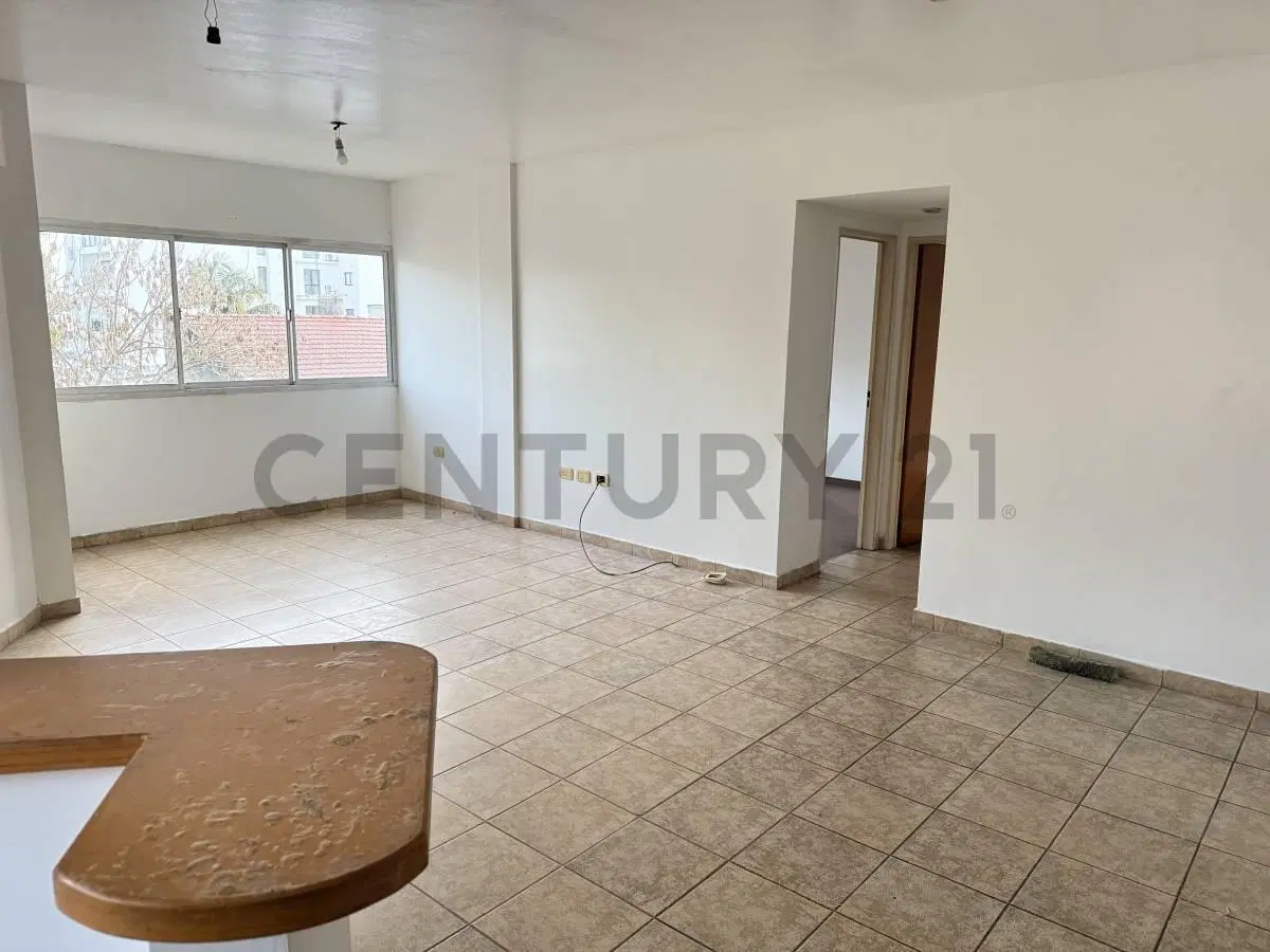 Depto 2 dorm con coch. 18 e/ 58 y diag 74 4