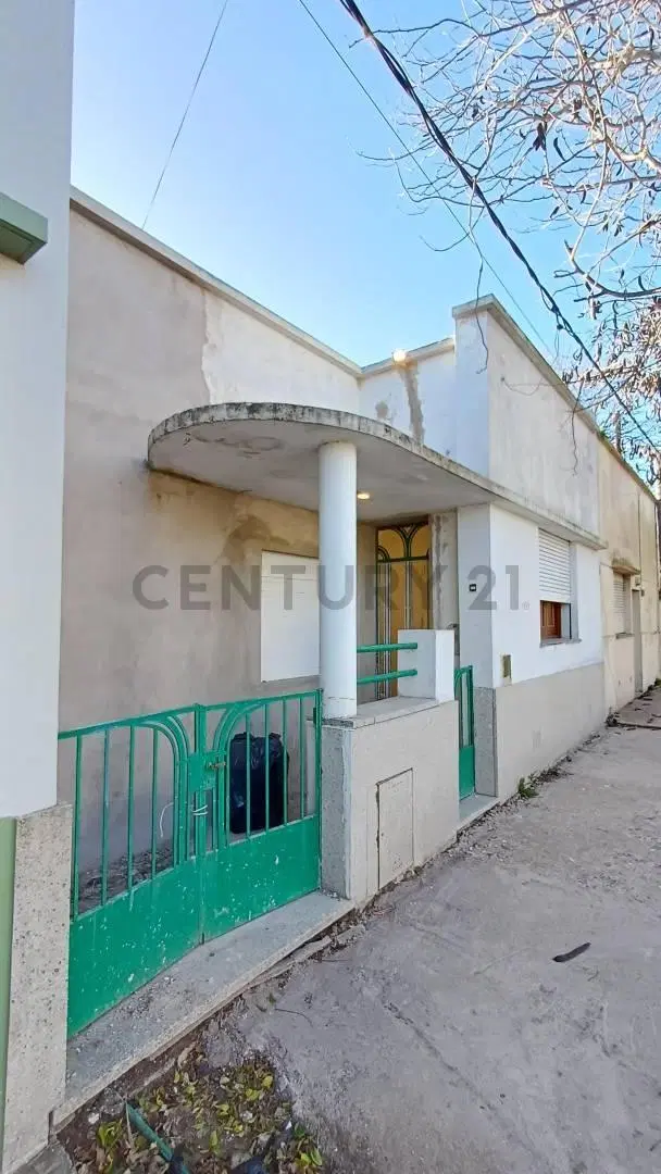 VENTA | CASA 2 dormitorios | La Plata 3