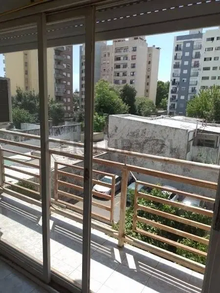 Monoambiente en zona facultades. 5