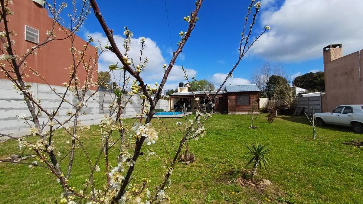 Foto de VENTA | CASA en Parque SICARDI, imagen 2