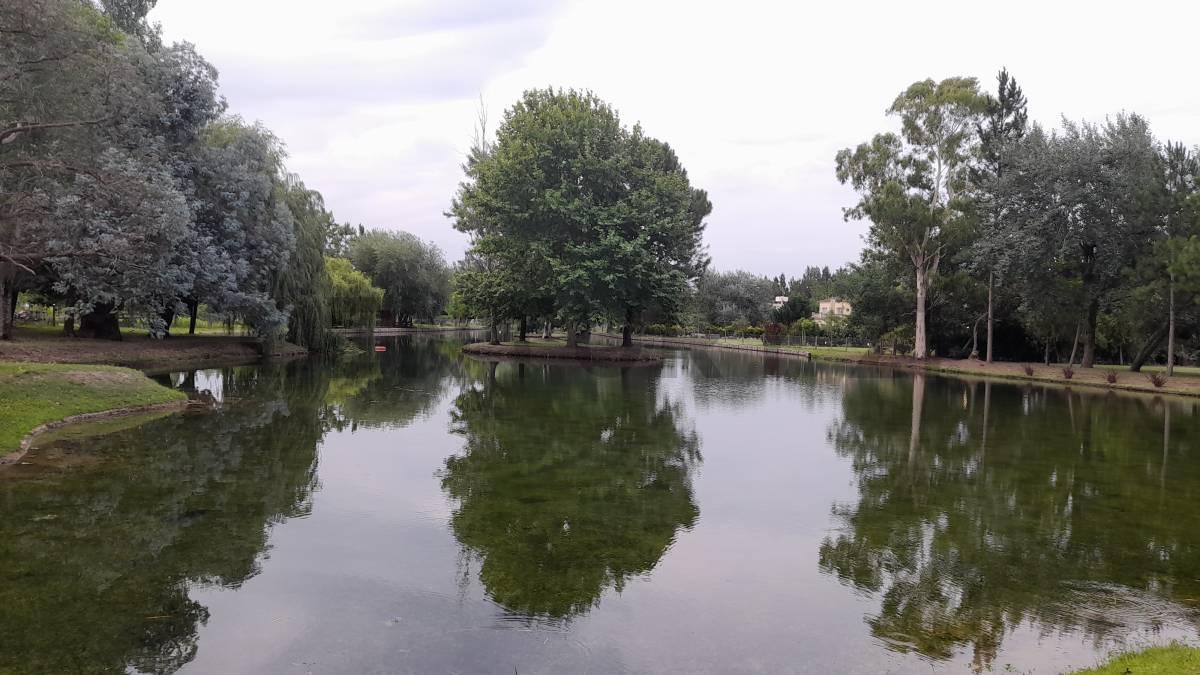 Foto de Vendemos exclusivo Lote en Club de Campo Miralagos 1, imagen 2