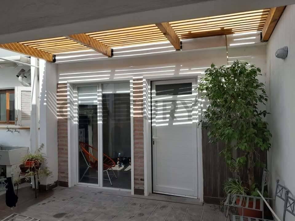 Foto de VENDEMOS CASA EN CLAROMECO APTA CREDITO BANCARIO, imagen 1