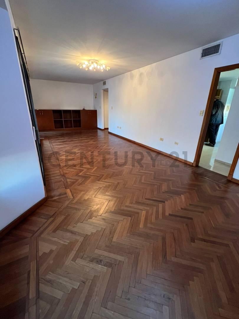 Foto de Alquiler PISO 3 dorm en 14 entre 43 y 44, imagen 1