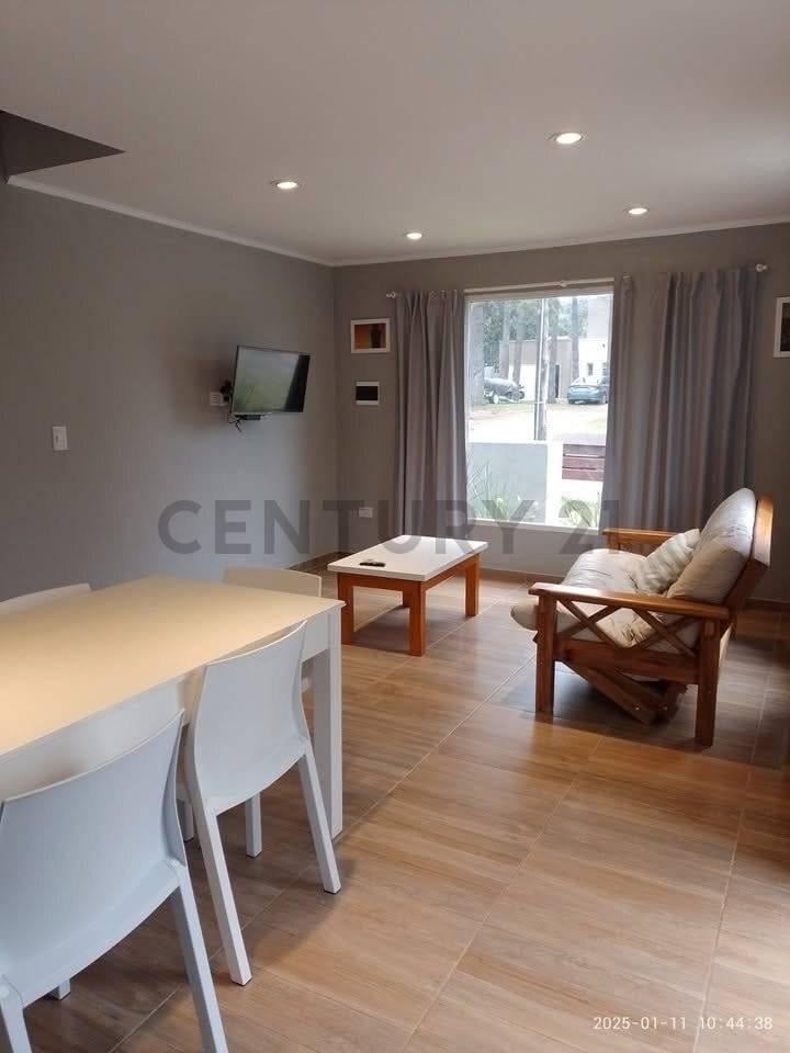 Foto de OPORTUNIDAD!!! VENDEMOS COMPLEJO DE DOS DUPLEX + CASA EN EXCELENTE, imagen 5