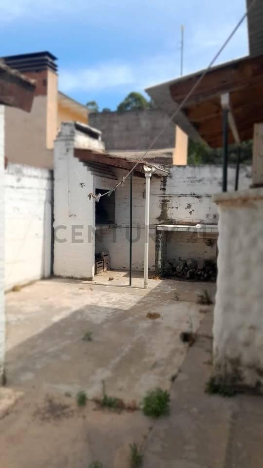 Foto de C 21 LOPAZZO - OPORTUNIDAD VENDEMOS CASA REFACCIONADA CON GAS DE RED EN, imagen 5
