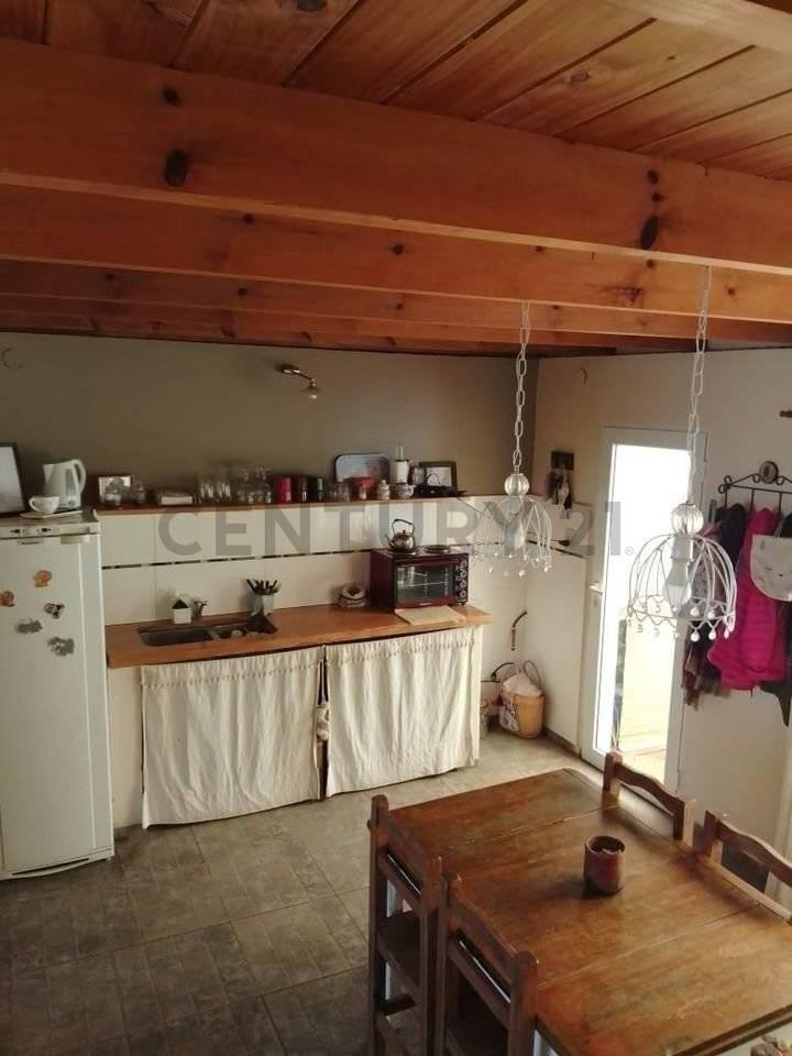 Foto de C21 LOPAZZO ESTUDIO INMOBILIARIO Vendemos Casa en Claromeco., imagen 3