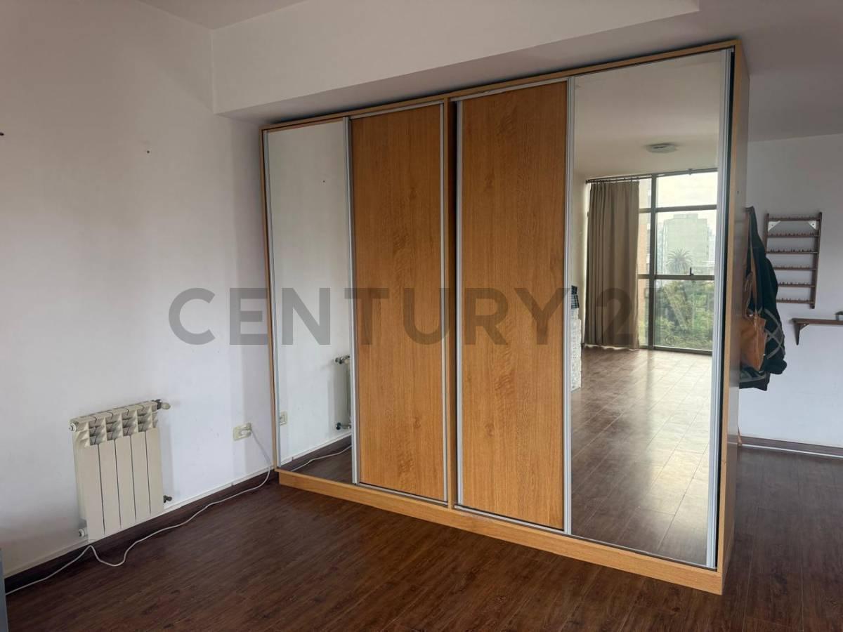 Foto de Departamento en Edificio de Categoría – Frente a Plaza Máximo Paz (13 y, imagen 4