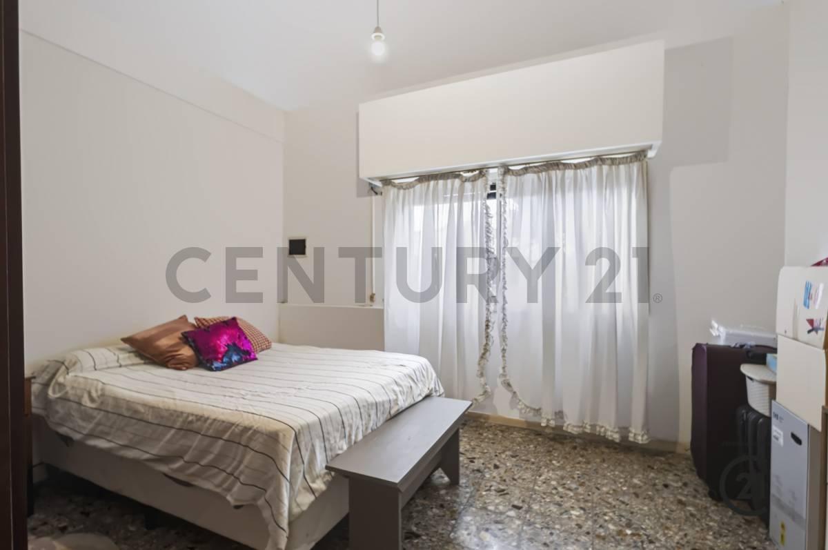 Foto de VENTA PH EN TOLOSA, imagen 1