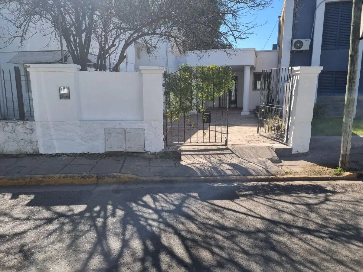 ALQUILER VILLA ALLENDE CENTRO MTS POLIDEPORTIVO 2