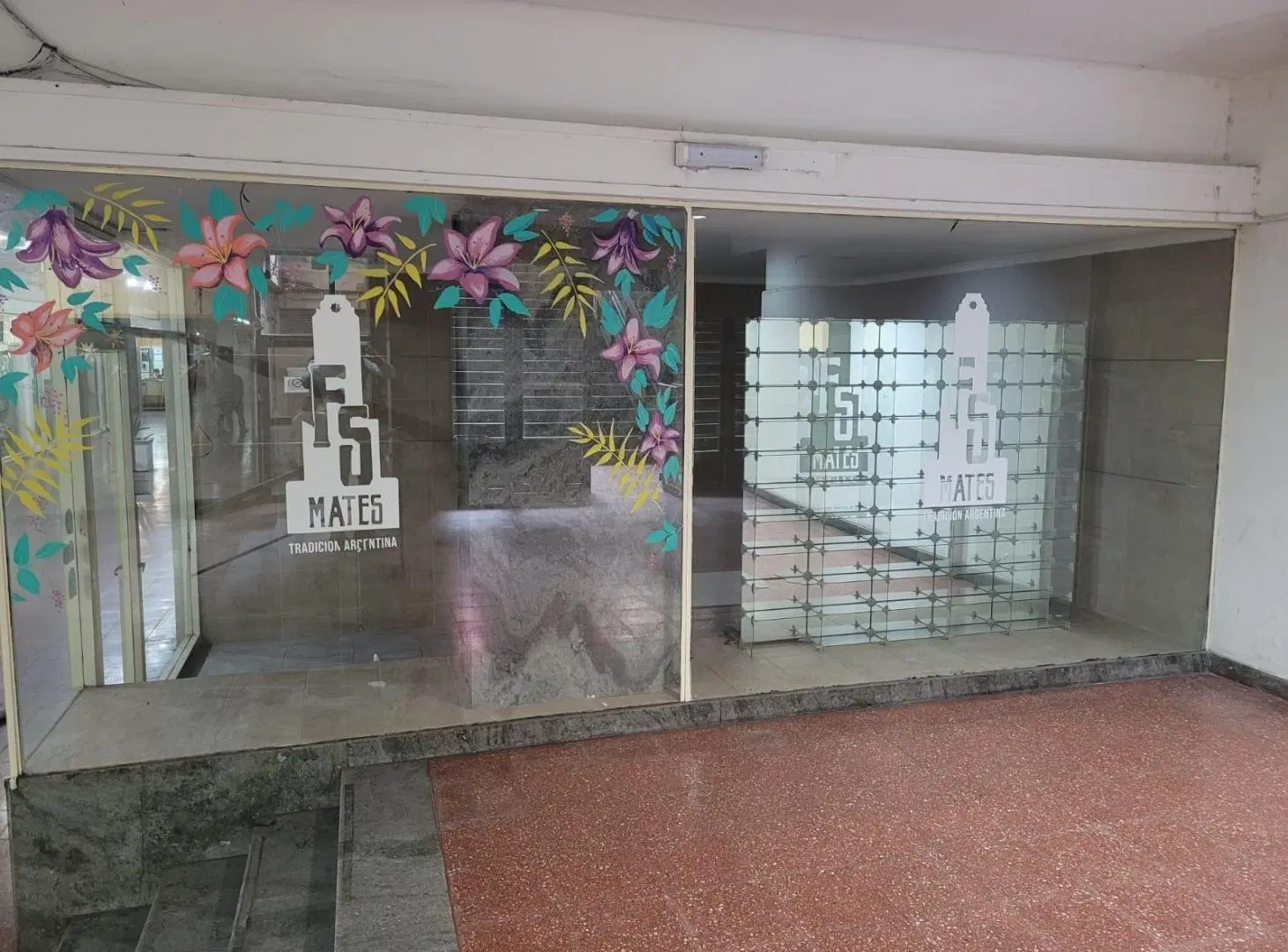 Local en peatonal Córdoba 4