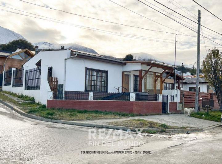 Ushuaia | Venta | Casa+Quincho | Alem y Trejo Noel 5