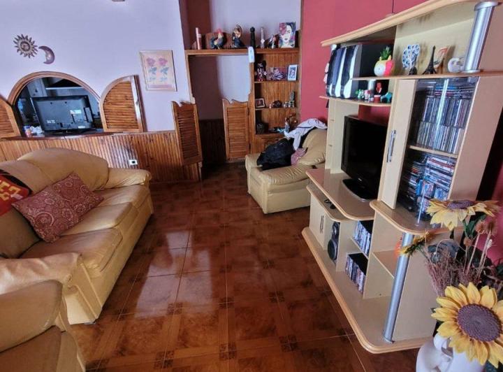 Se vende gran propiedad más dos departamentos 1