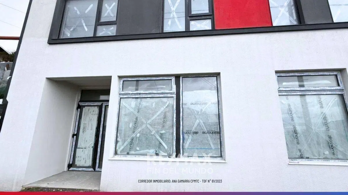 VENTA DE LOCAL COMERCIAL CÉNTRICO GOB. PAZ 1291 2