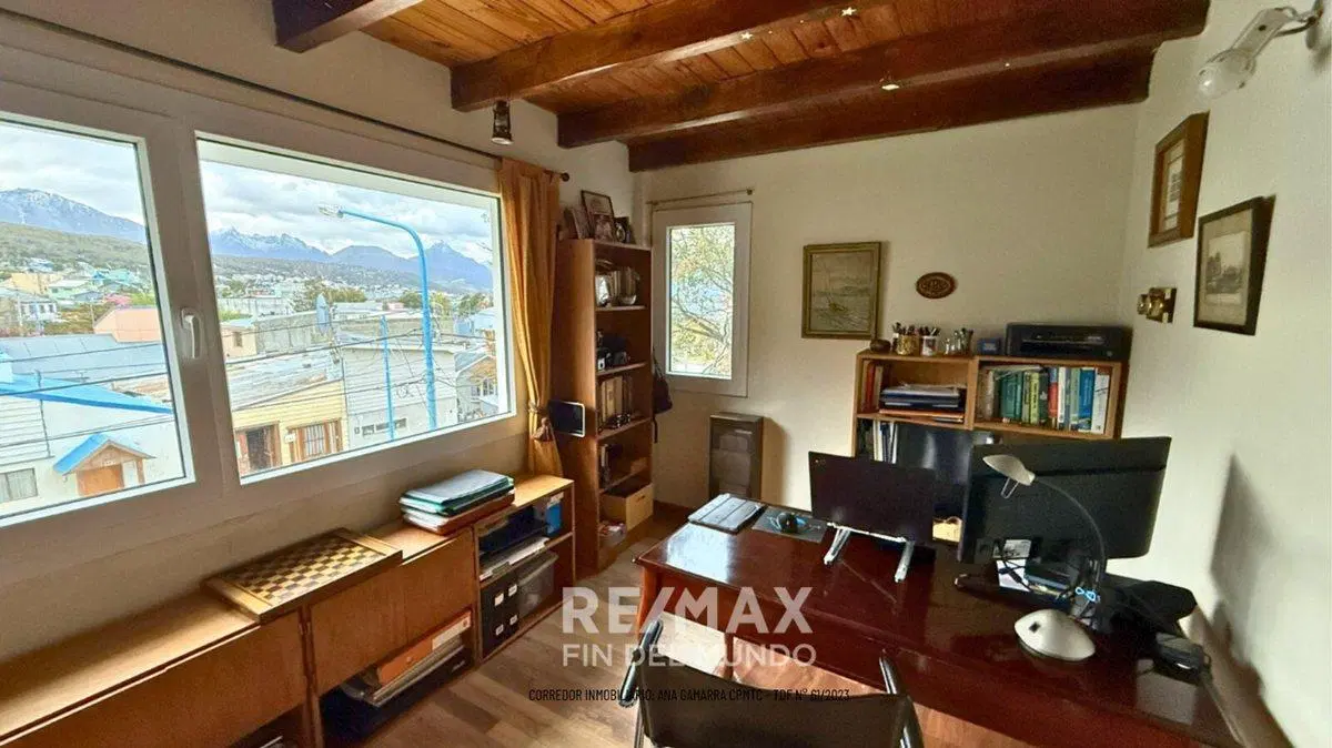VENTA| CASA alta gama | 5 dorm y garage| Bº ANDINO 5