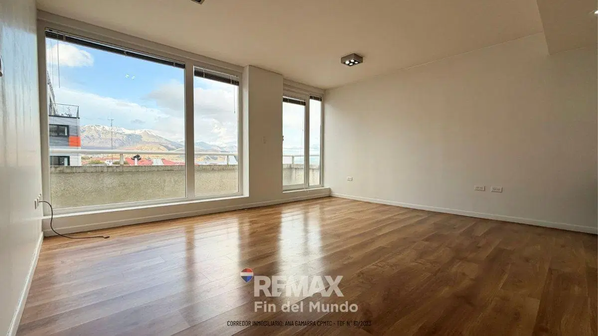 Ushuaia | Venta | Depto. 3 Amb.| Microcentro 3