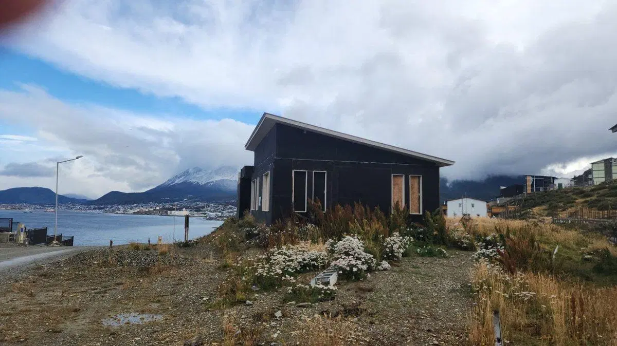 Casa con Vista al Beagle y Obra Avanzada 5