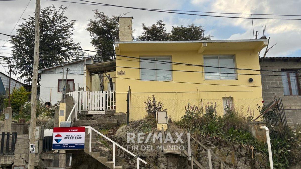 VENTA | PROPIEDAD + DEPARTAMENTOS | RAUL MURIEL R1