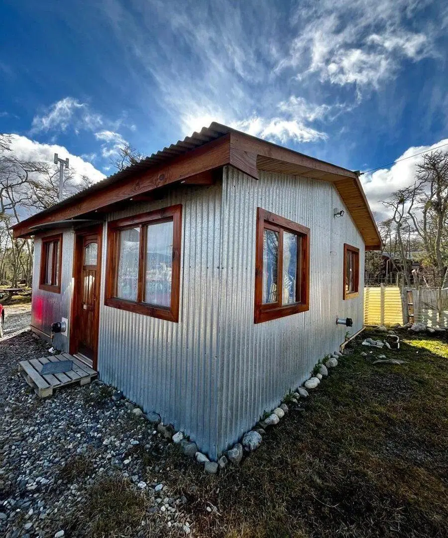 HERMOSA CASA EN TOLHUIN 4