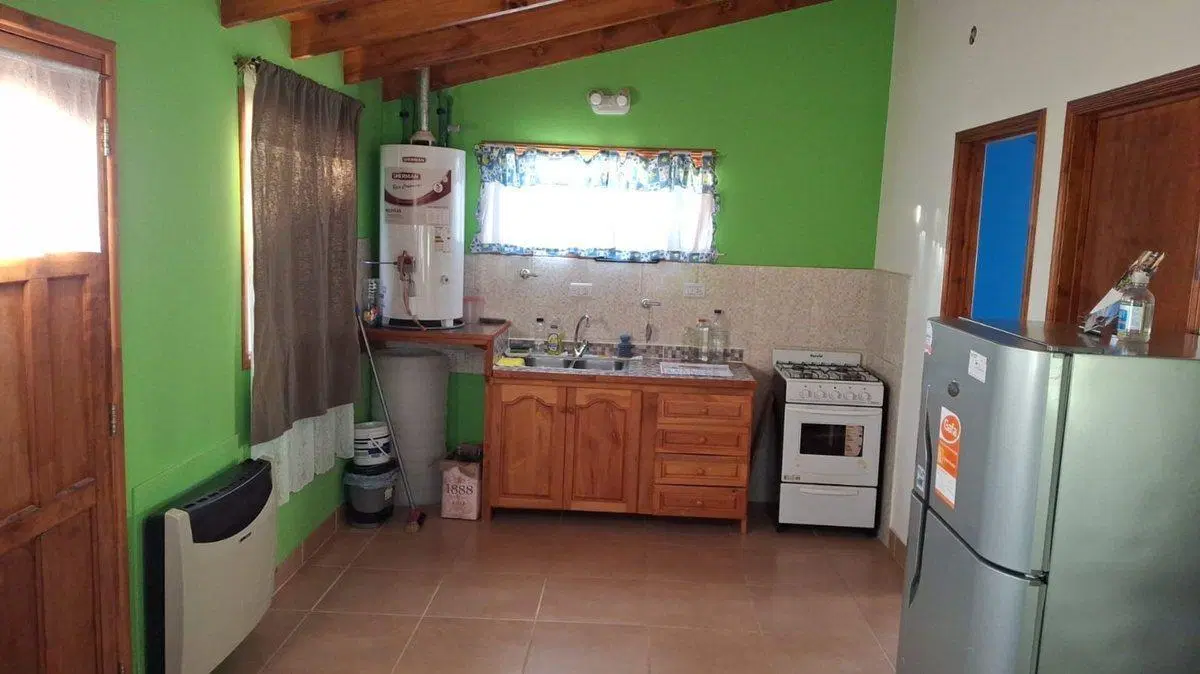 HERMOSA CASA EN TOLHUIN 2