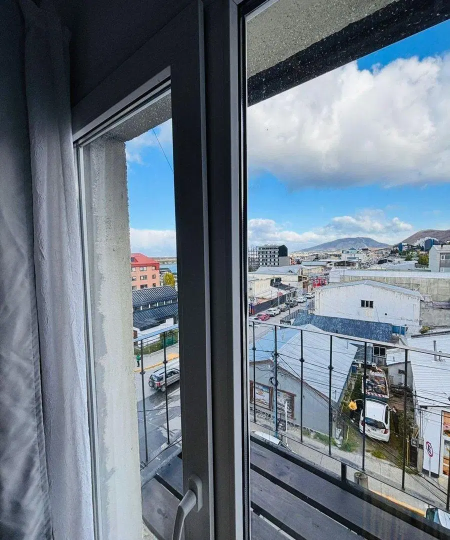 Se alquila  Zona centro Ushuaia depto de 1 dorm 4