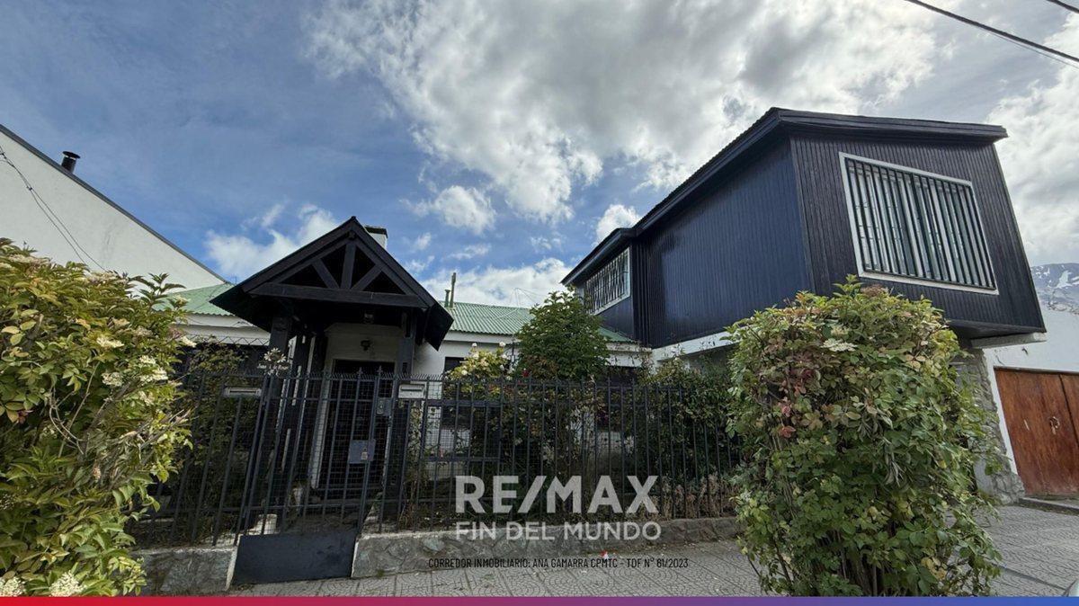 CASA EN VENTA 9 AMBIENTES CON QUINCHO Y PARRILLA