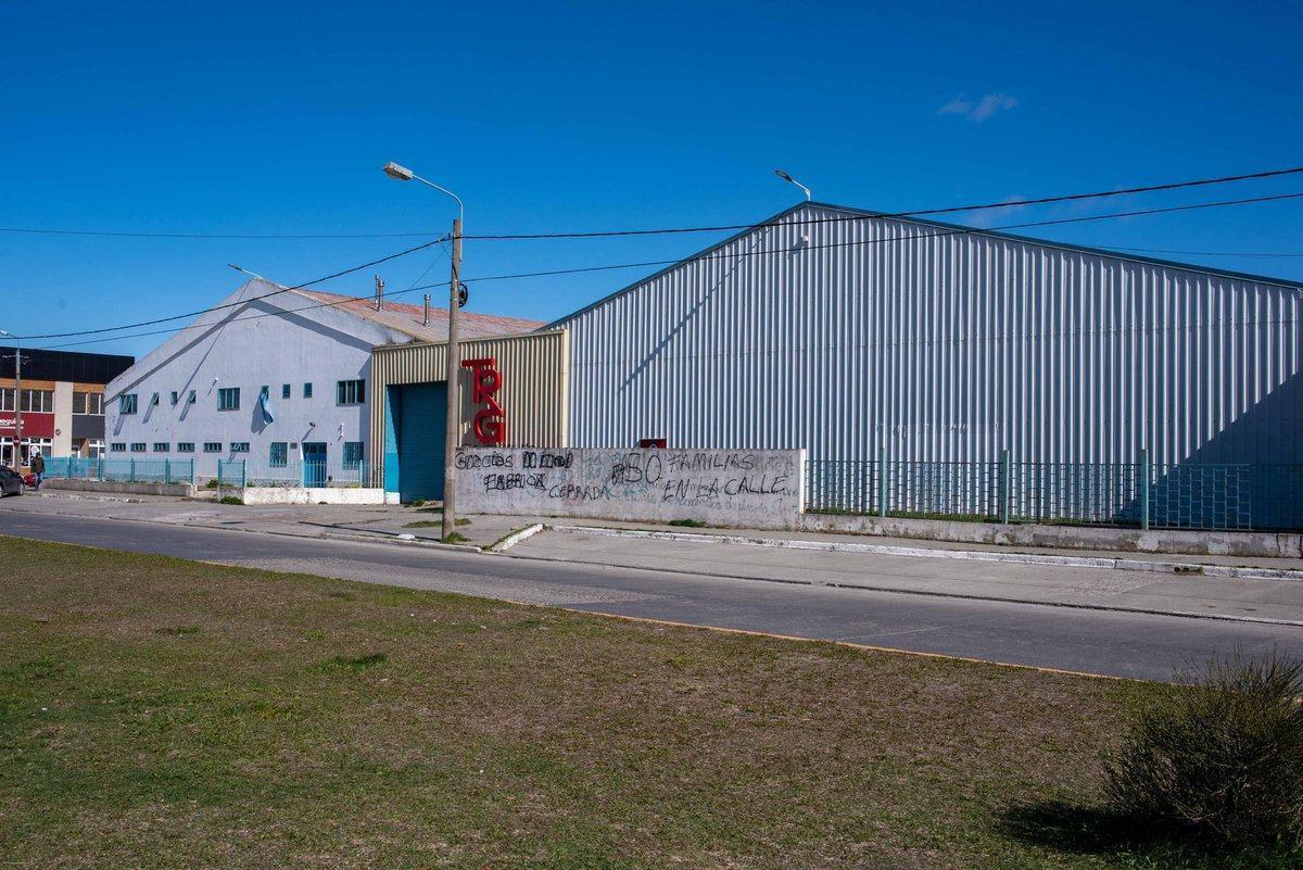 ALQUILER – IMPORTANTE PROPIEDAD INDUSTRIAL EN RÍO