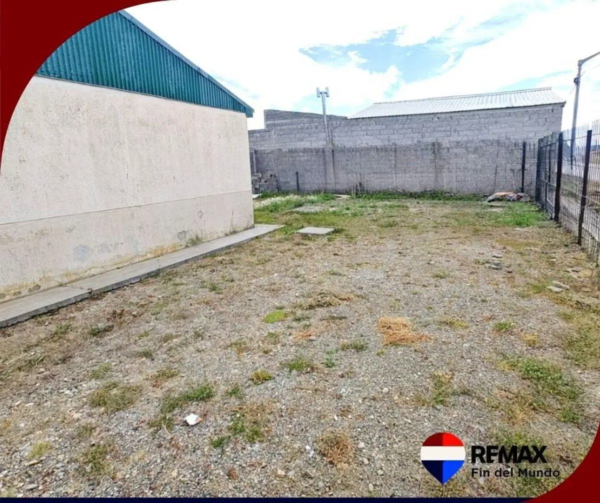 Casa familiar con gran patio – Chacra XIII 5