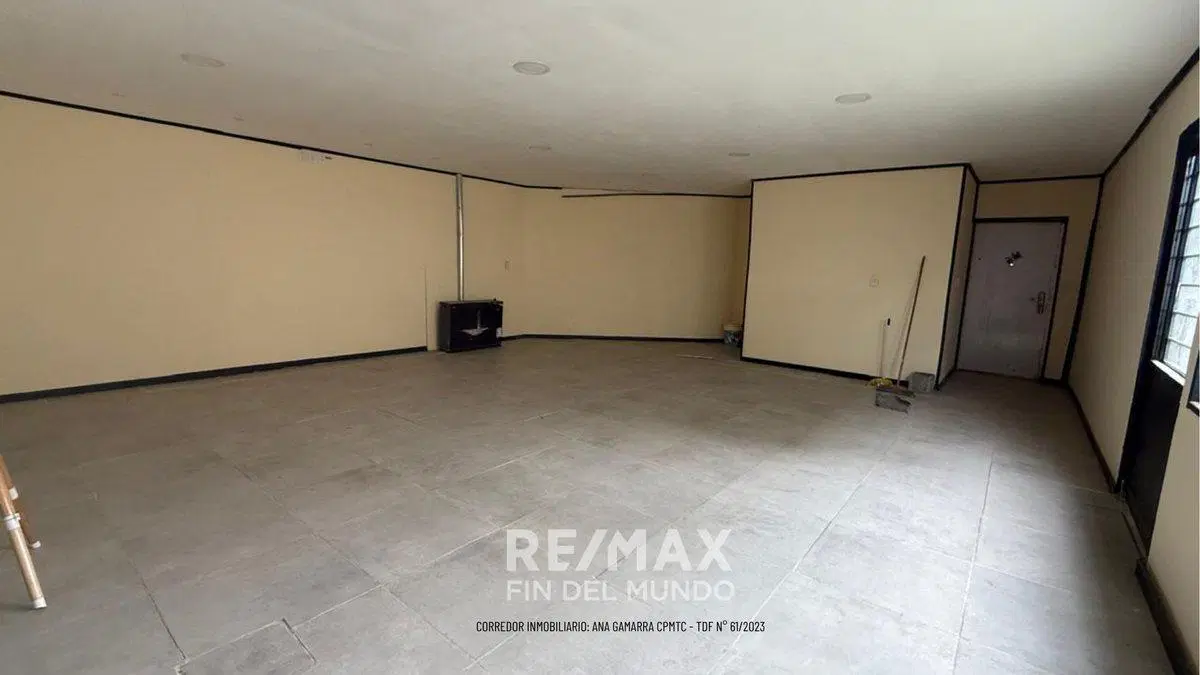 Propiedad de 180m2 cubiertos zona Virrey Liniers 3
