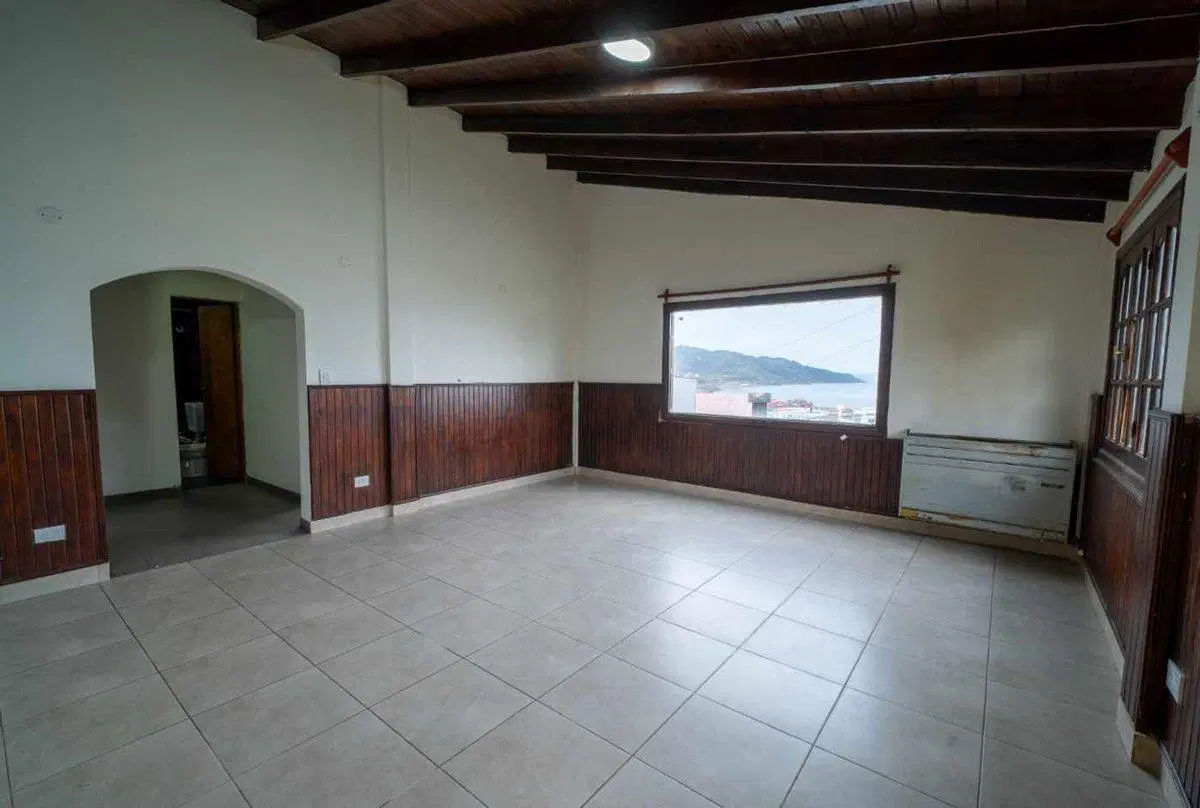 ALQUILER CASA 3 DORMITORIOS B° LOS MORROS 3