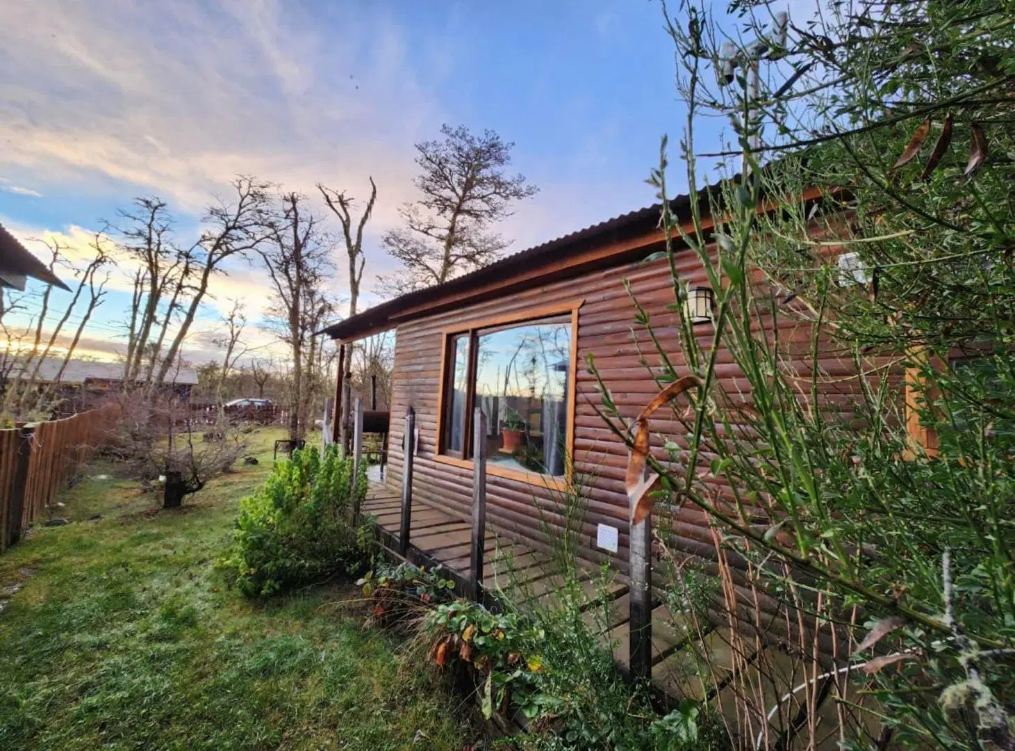 COMPLEJO DE DOS CABAÑAS CON VISTA AL LAGO FAGNANO 3