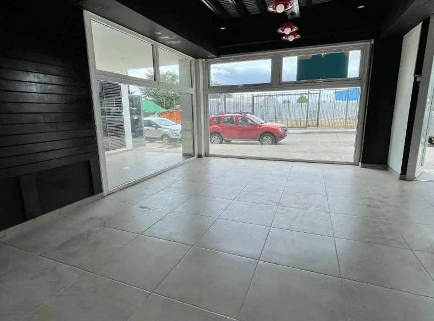 Importante Local Comercial Zona Centro 7