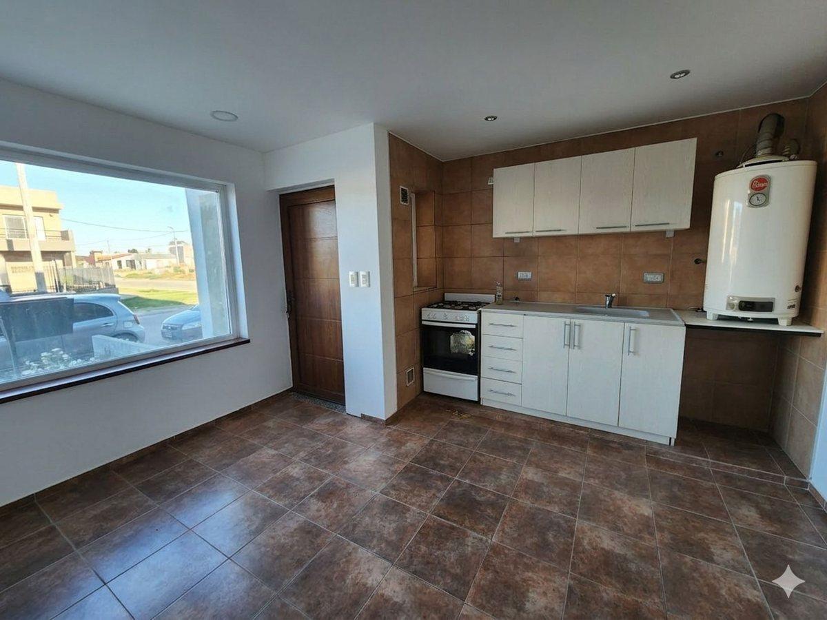 Foto de Venta | Luminoso Dúplex en Barrio CGT – Río Grande, imagen 3