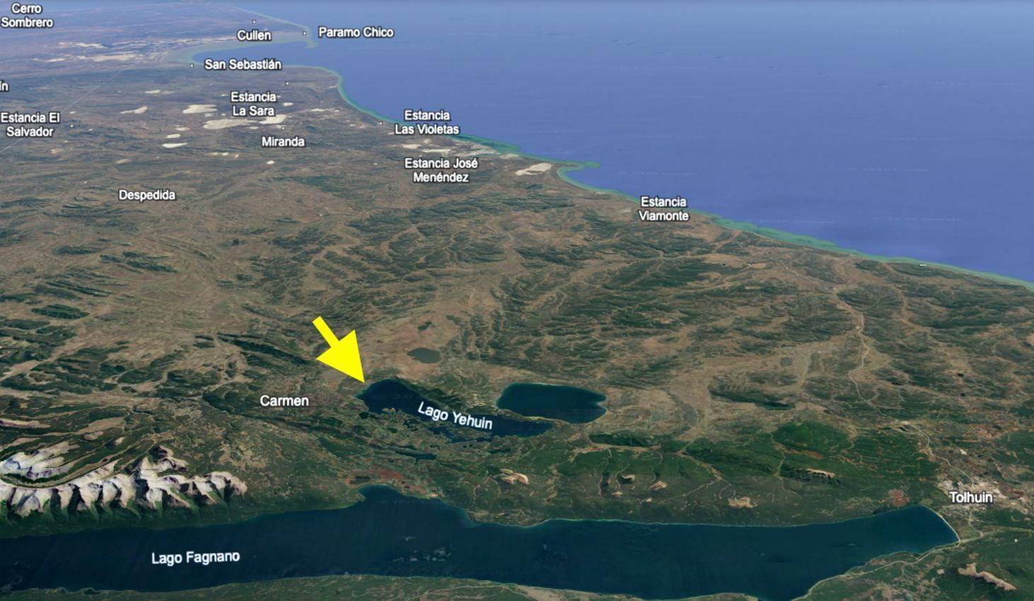 Foto de Lote en venta 6.461 m² sobre el lago Yehuin. TDF, imagen 2