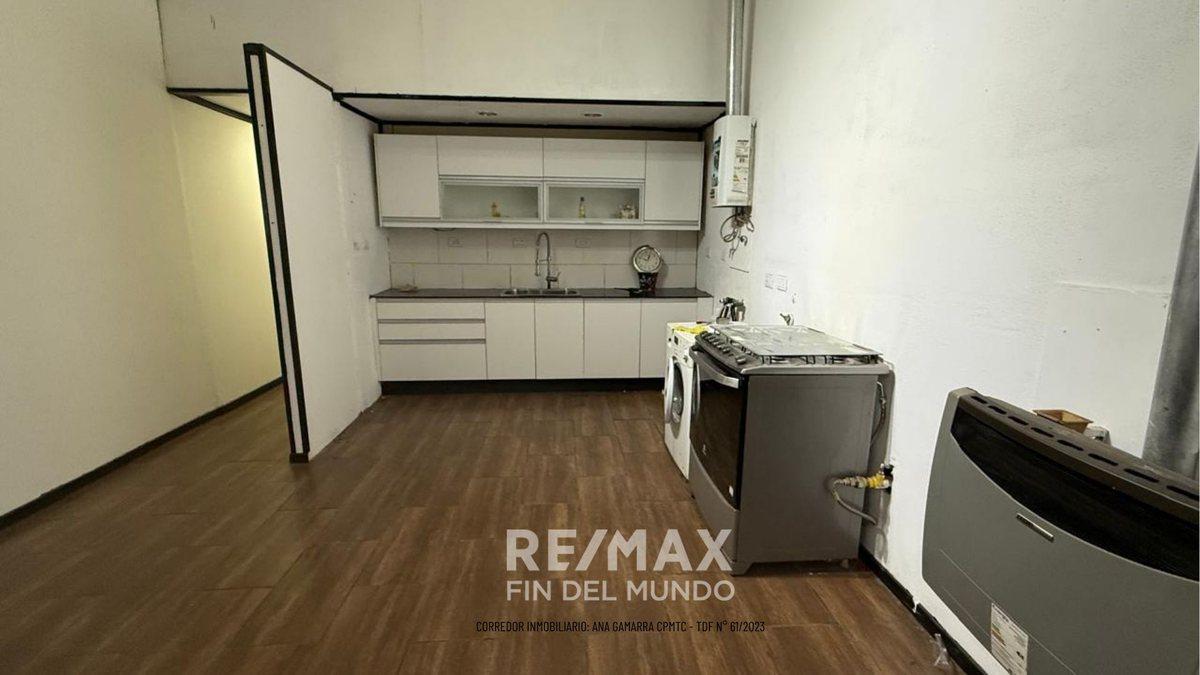 Foto de Propiedad de 180m2 cubiertos zona Virrey Liniers, imagen 1