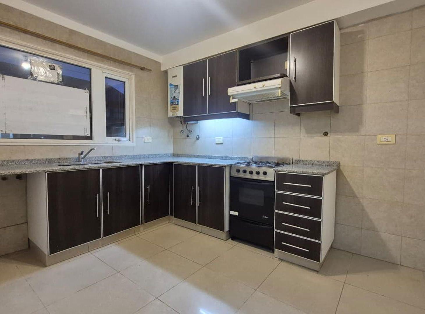 Foto de VENTA PH AMPLIO Y FUNCIONAL | CHACRA IV, imagen 2