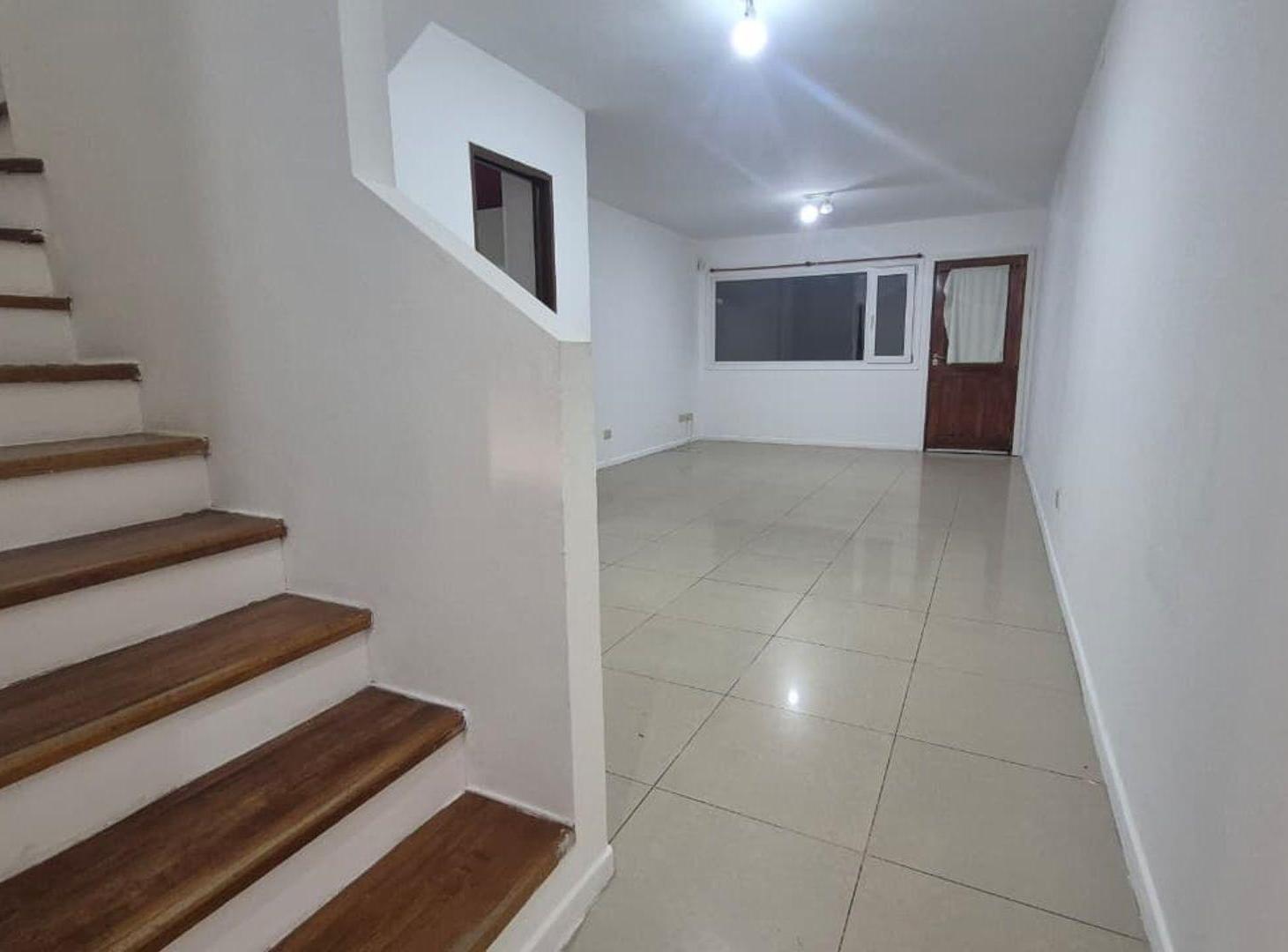 Foto de VENTA PH AMPLIO Y FUNCIONAL | CHACRA IV, imagen 1