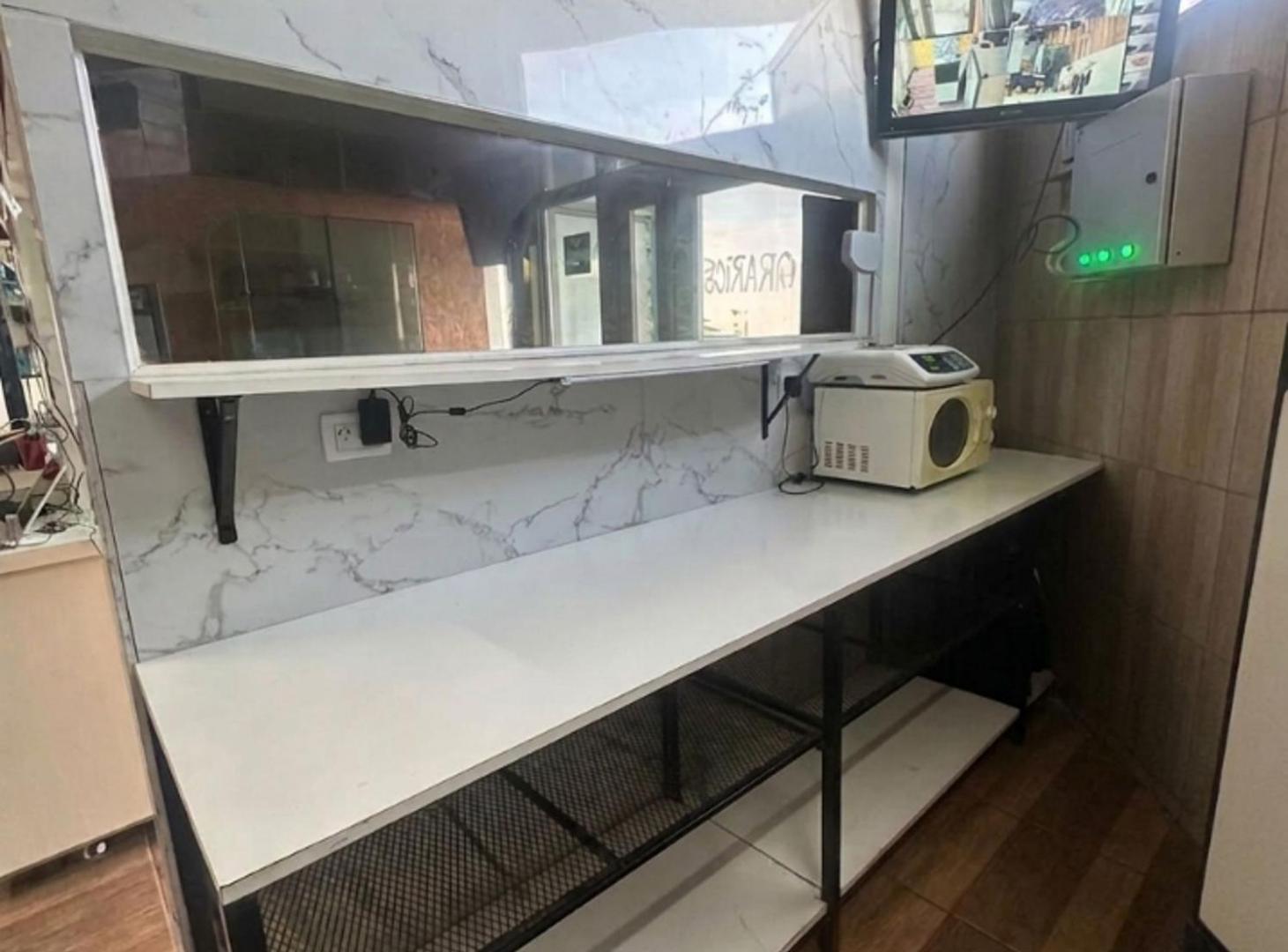 Foto de IMPORTANTE LOCAL COMERCIAL C/EQUIPAMIENTO, imagen 4