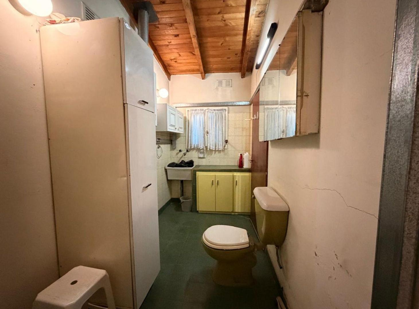Foto de CASA EN VENTA / APTA CREDITO / 9 AMBIENTES, imagen 3