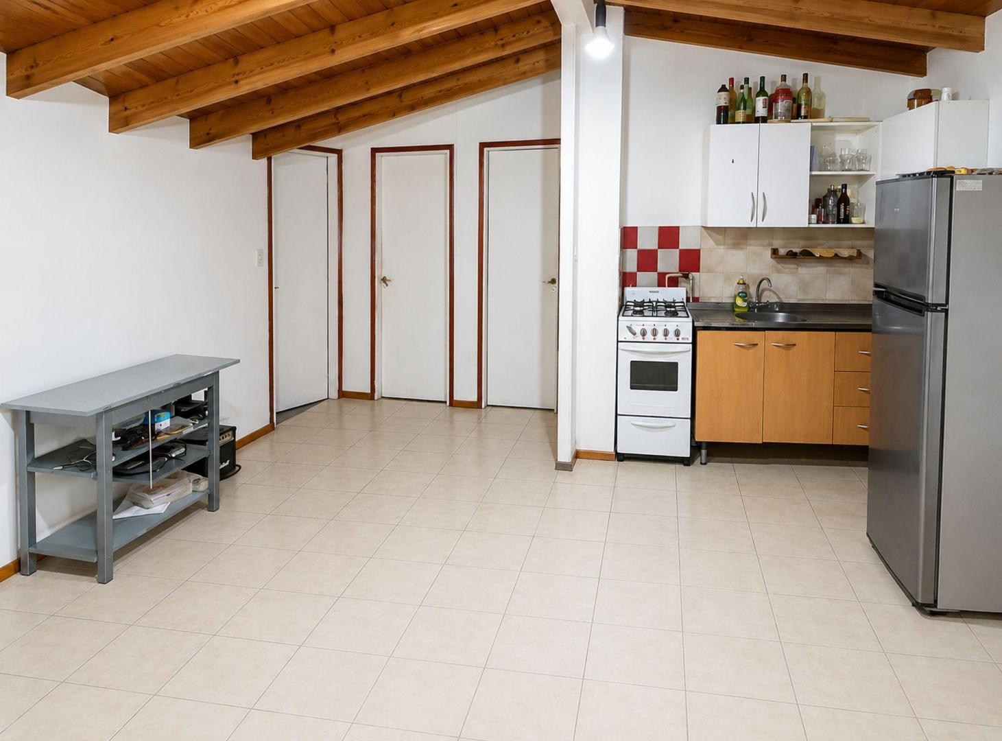 Foto de PROPIEDAD EN VENTA | CASA | 4 DEPARTAMENTOS, imagen 1