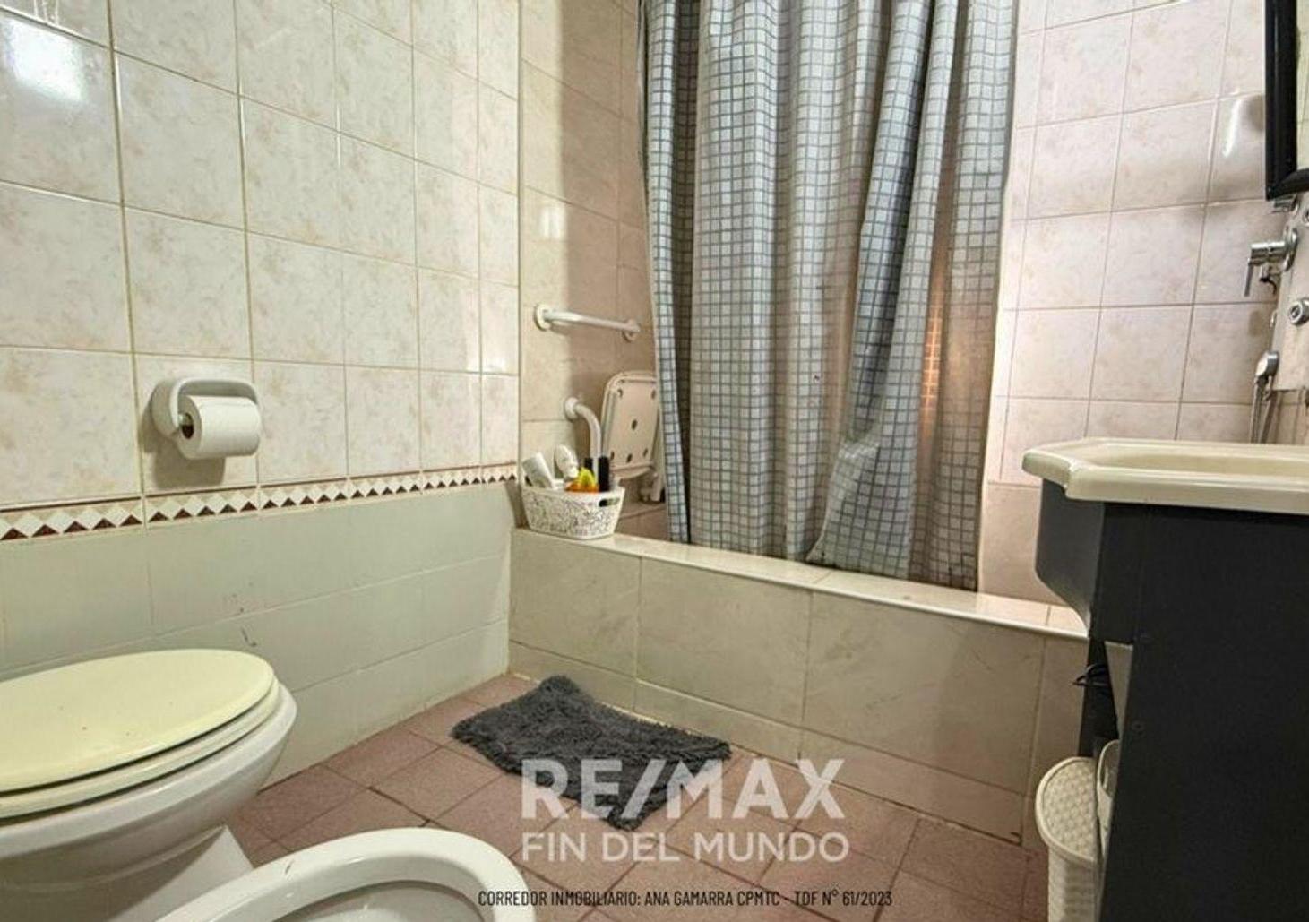 Foto de CASA MAS DOS DEPARTAMENTOS EN EXCELENTE ZONA, imagen 2