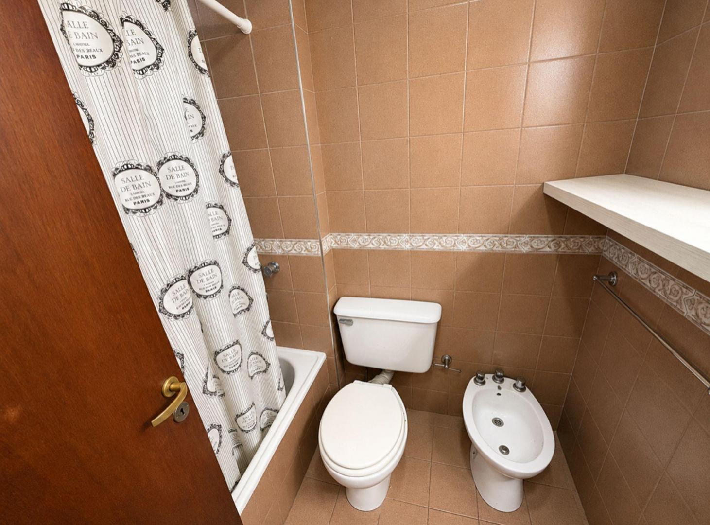Foto de DPTO en venta MICROCENTRO Ushuaia, dos ambientes., imagen 3