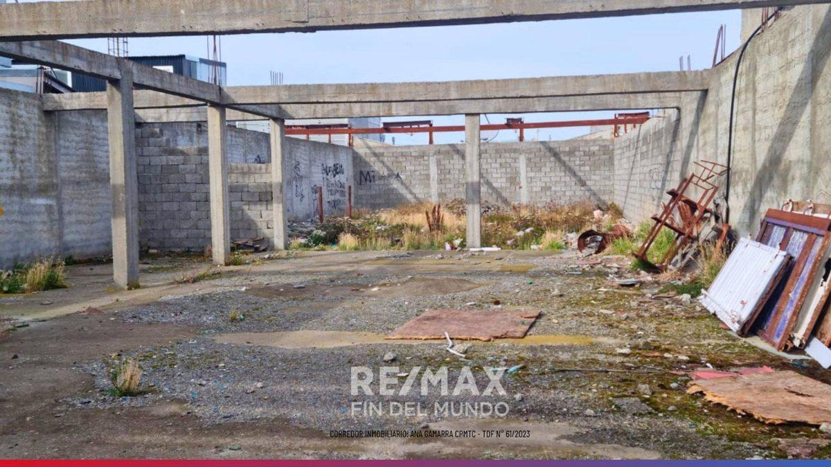 Foto de LOTE CON PLANOS APROBADOS PARA EDIFICIO DE 3 PISOS, imagen 4