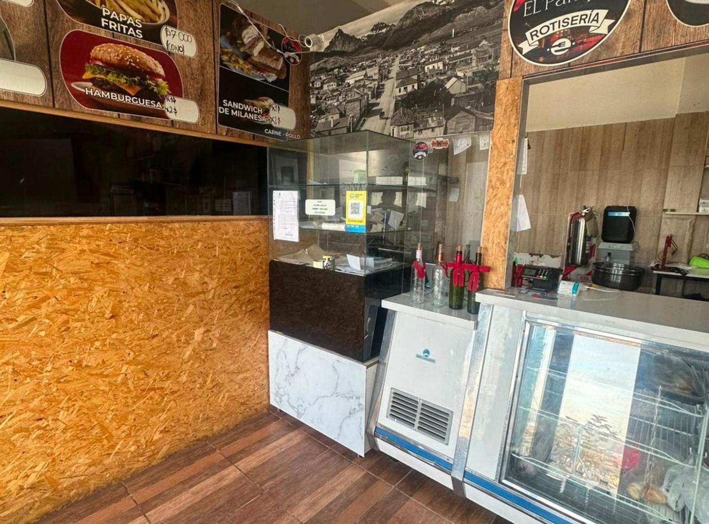 Foto de IMPORTANTE LOCAL COMERCIAL CON O SIN EQUIPAMIENTO, imagen 5